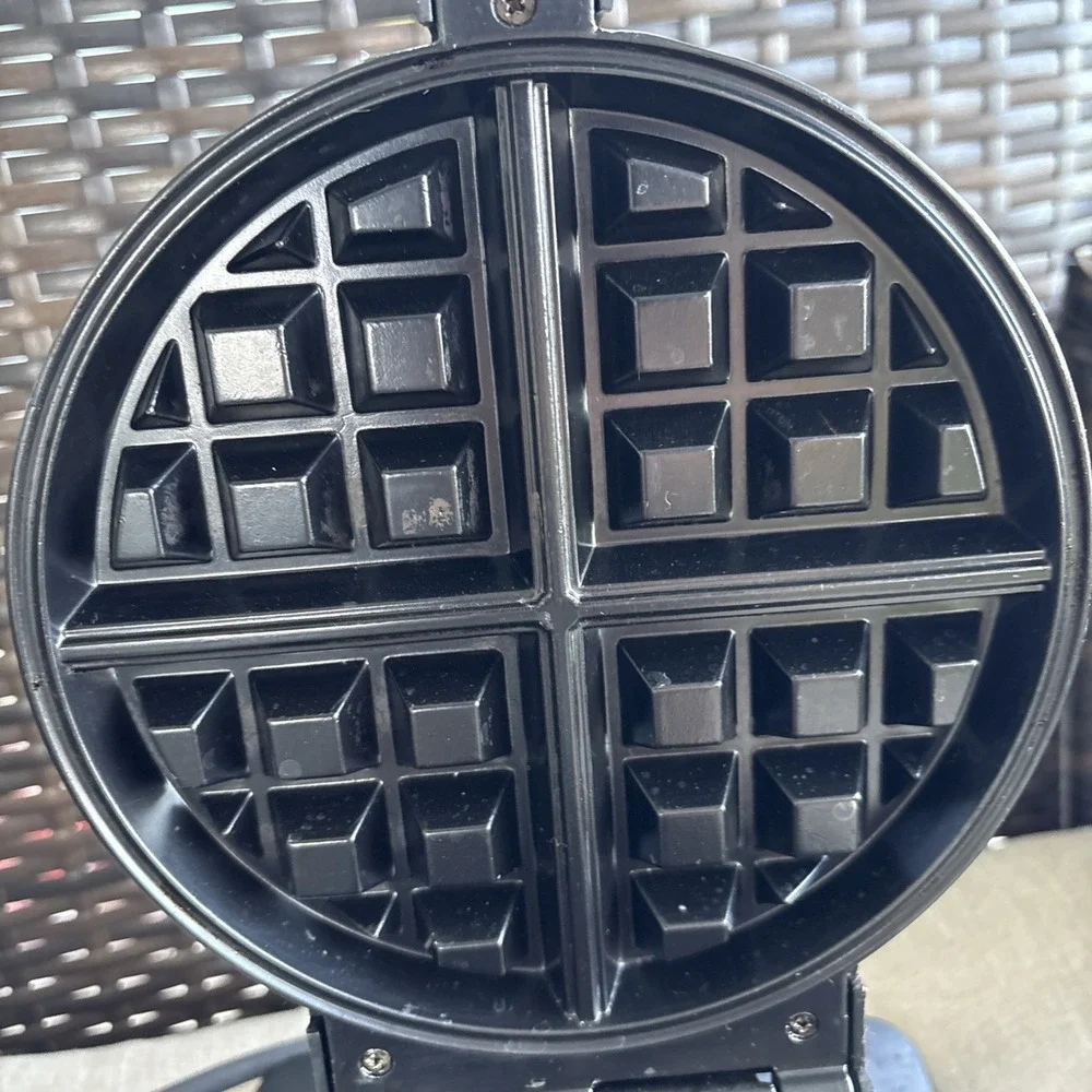 Waring Pro Thick Belgian Stainless Waffle Maker Restaurant Style WWM200BJ Cook